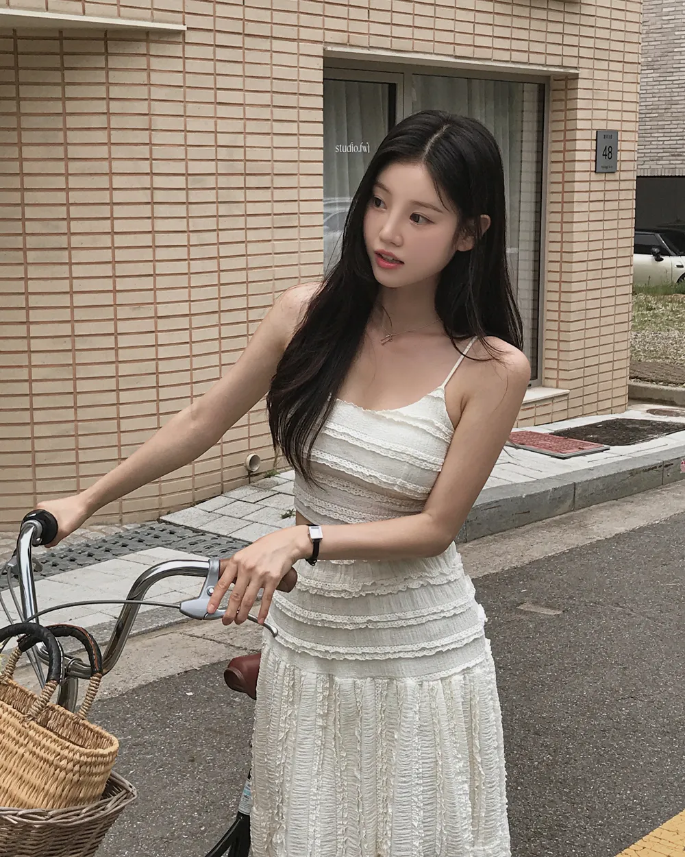 드레스 모델 착용 이미지-S1L38