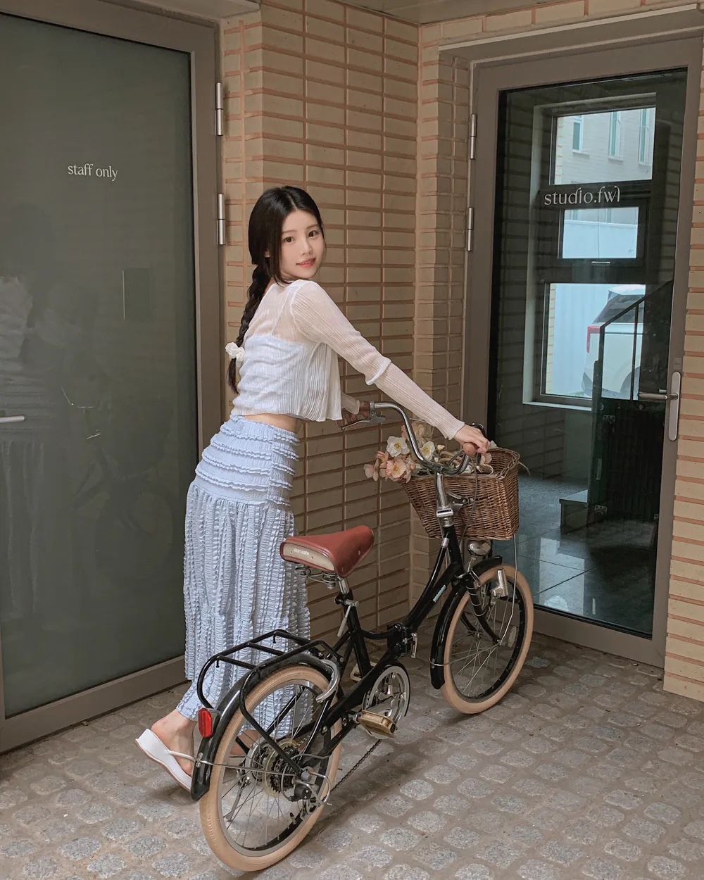 드레스 모델 착용 이미지-S1L79