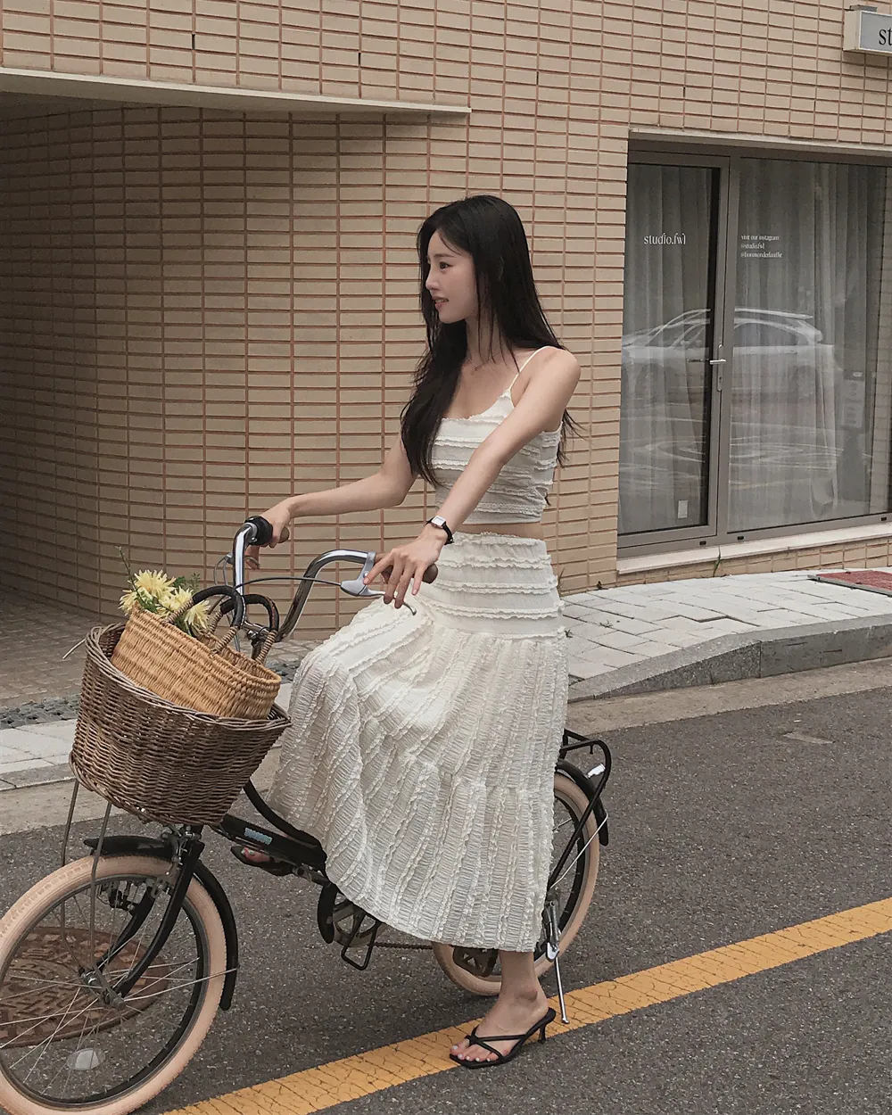 드레스 모델 착용 이미지-S1L37