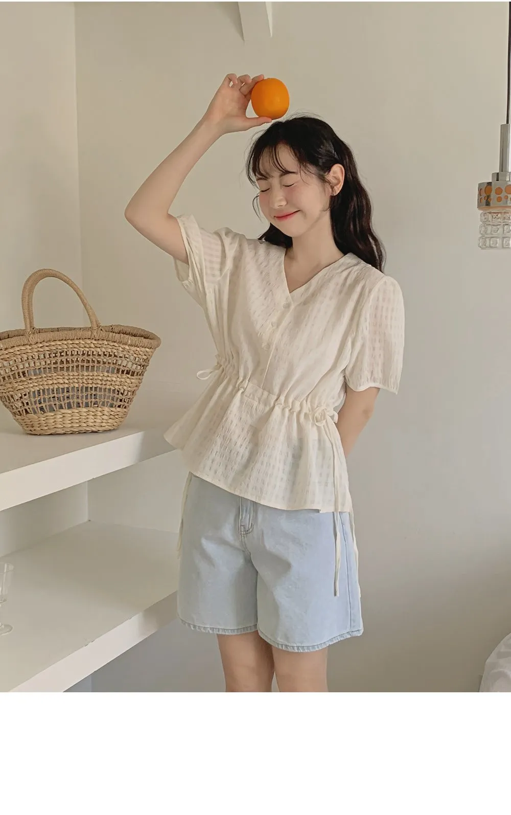 마인듀 브이넥 허리스트링 반팔 체크 블라우스