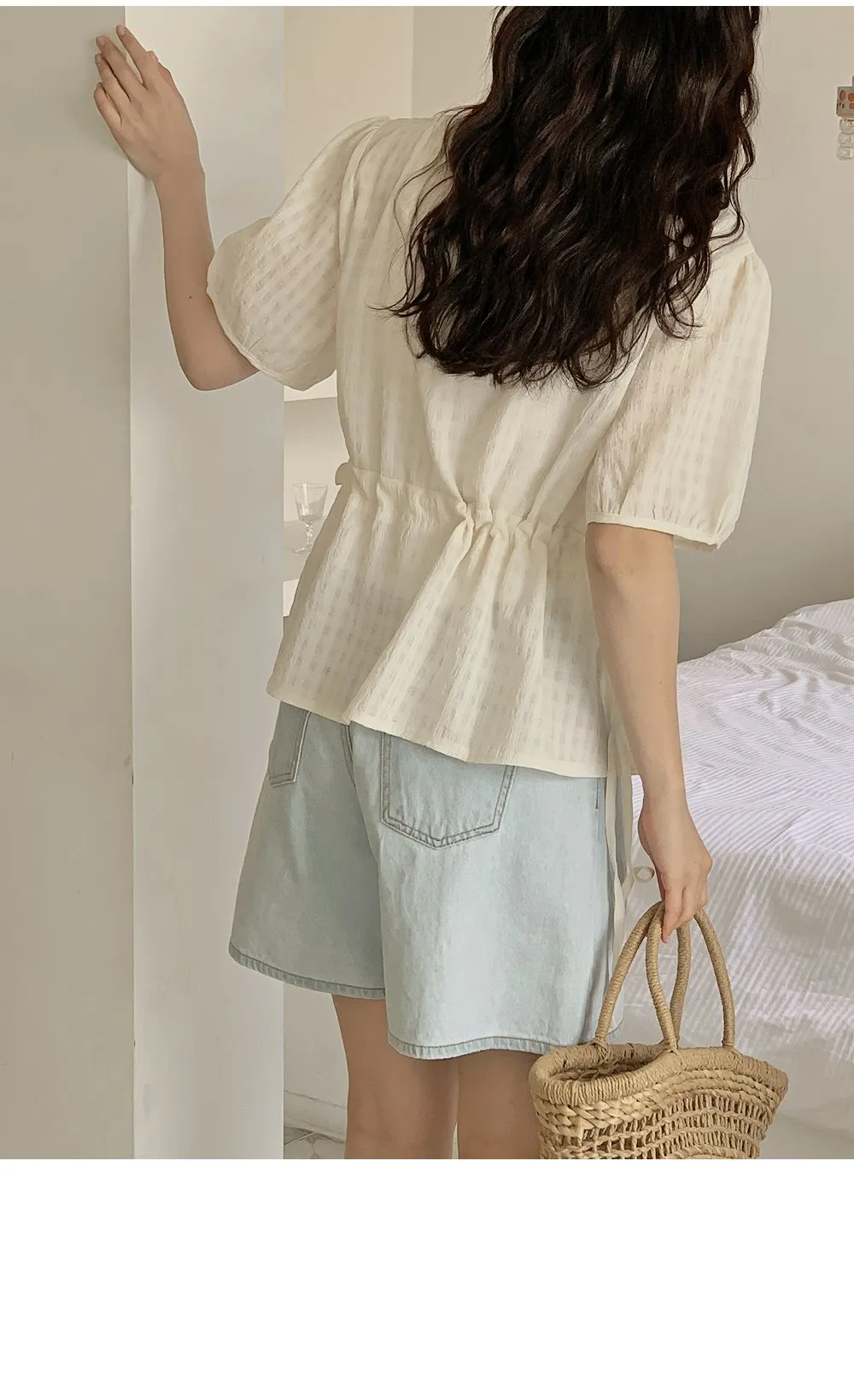 마인듀 브이넥 허리스트링 반팔 체크 블라우스