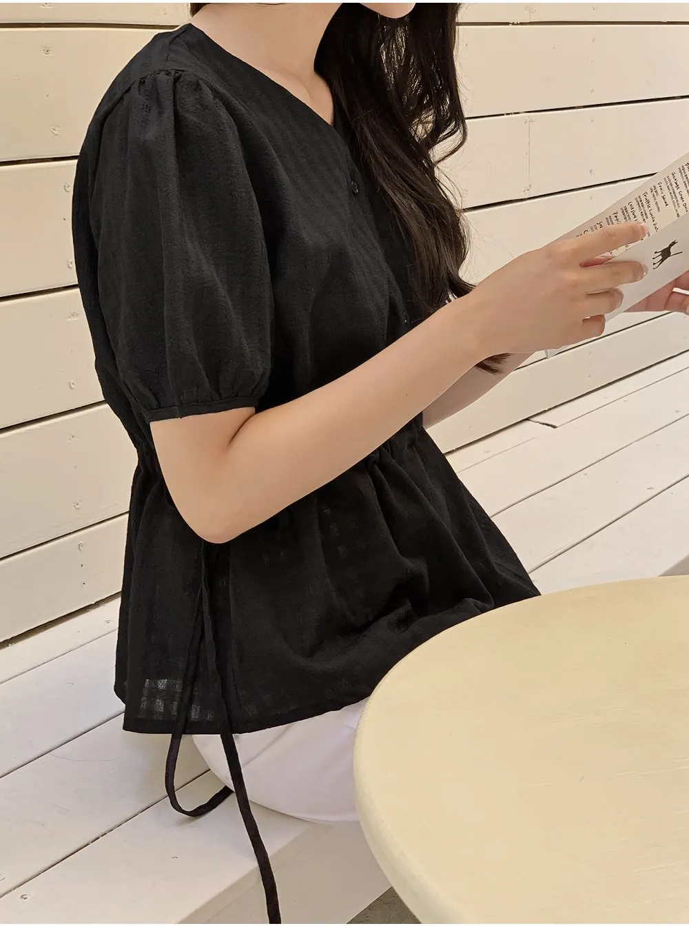마인듀 브이넥 허리스트링 반팔 체크 블라우스