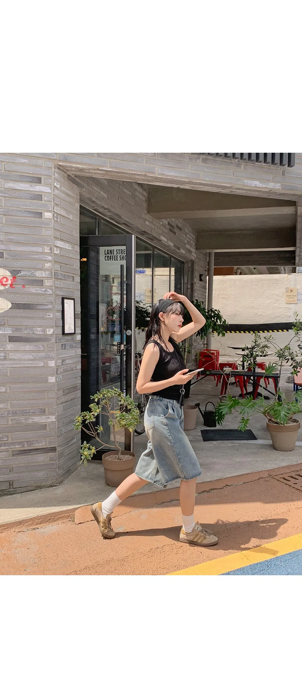 이지골지 라운드넥 슬림핏 베이직 나시