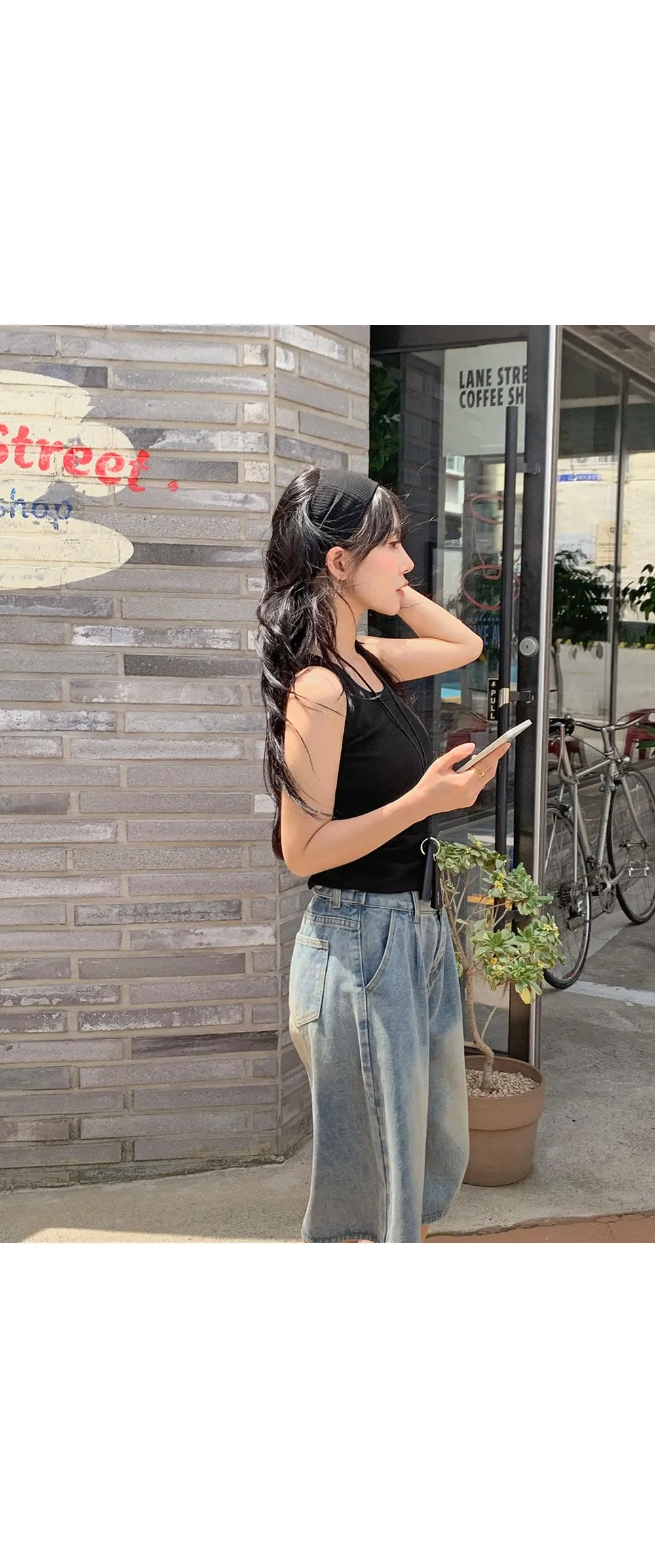 이지골지 라운드넥 슬림핏 베이직 나시