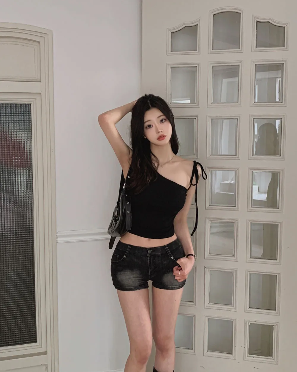 반바지 모델 착용 이미지-S1L46
