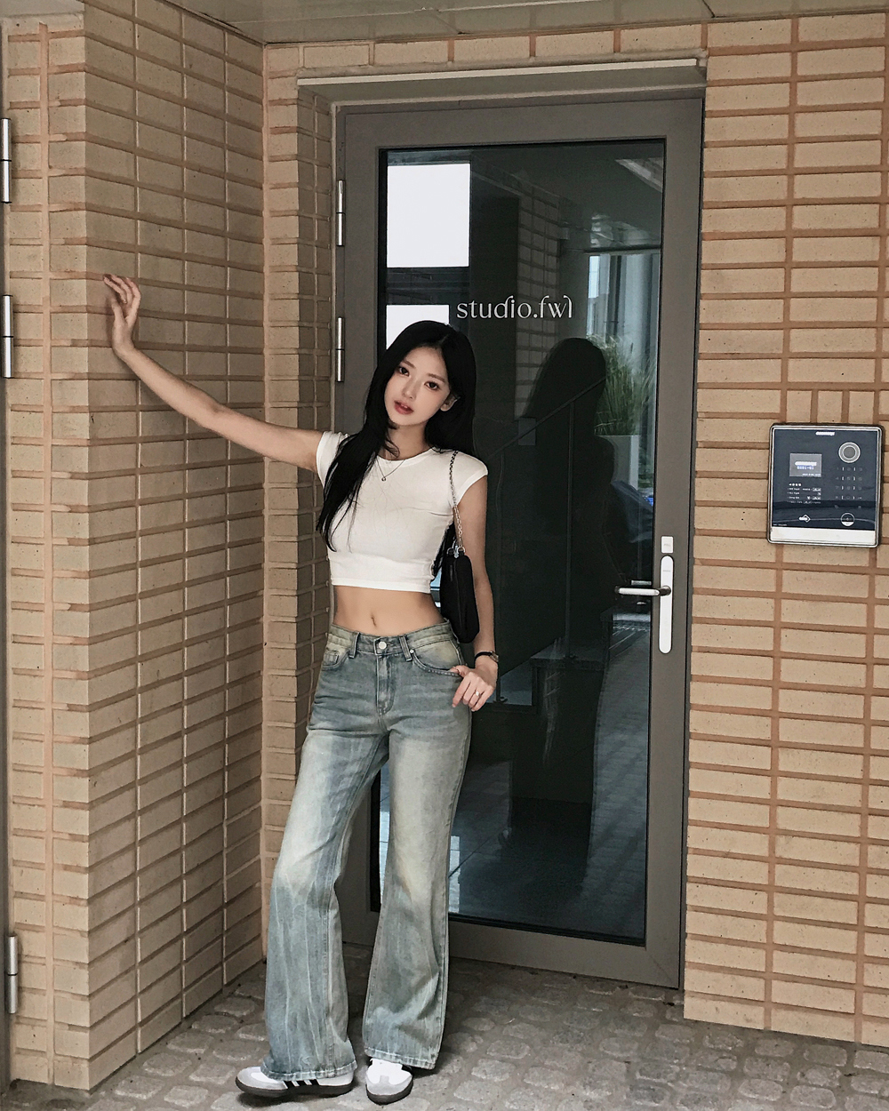 sculptorブーツカットデニム・ライトブルー・刺繍 Double Waist Boots Cut Denim Mid Blue – SCULPTOR JAPAN