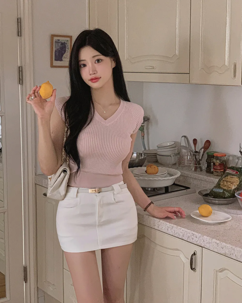 민소매 모델 착용 이미지-S1L35