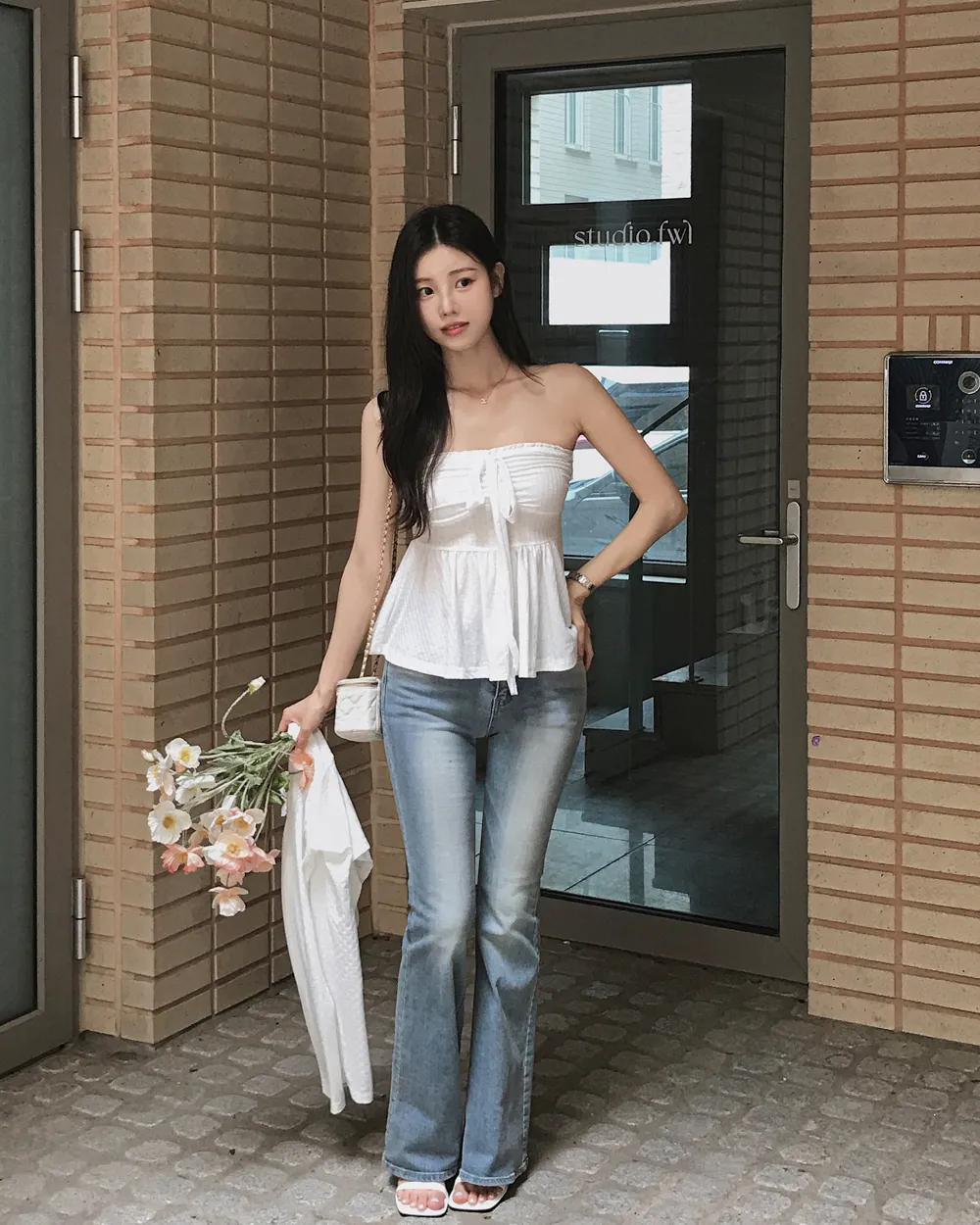 민소매 모델 착용 이미지-S1L80