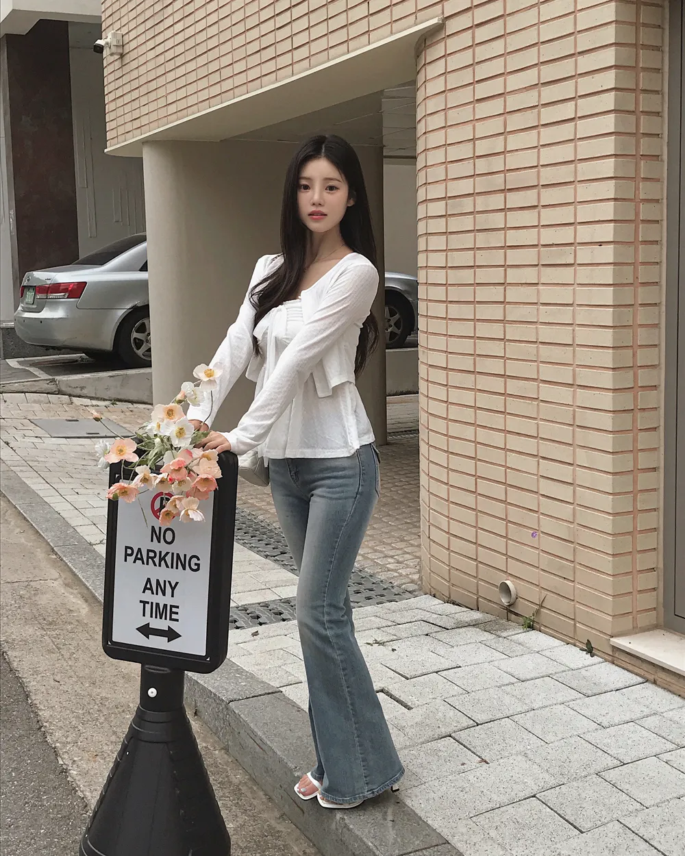 민소매 모델 착용 이미지-S1L88