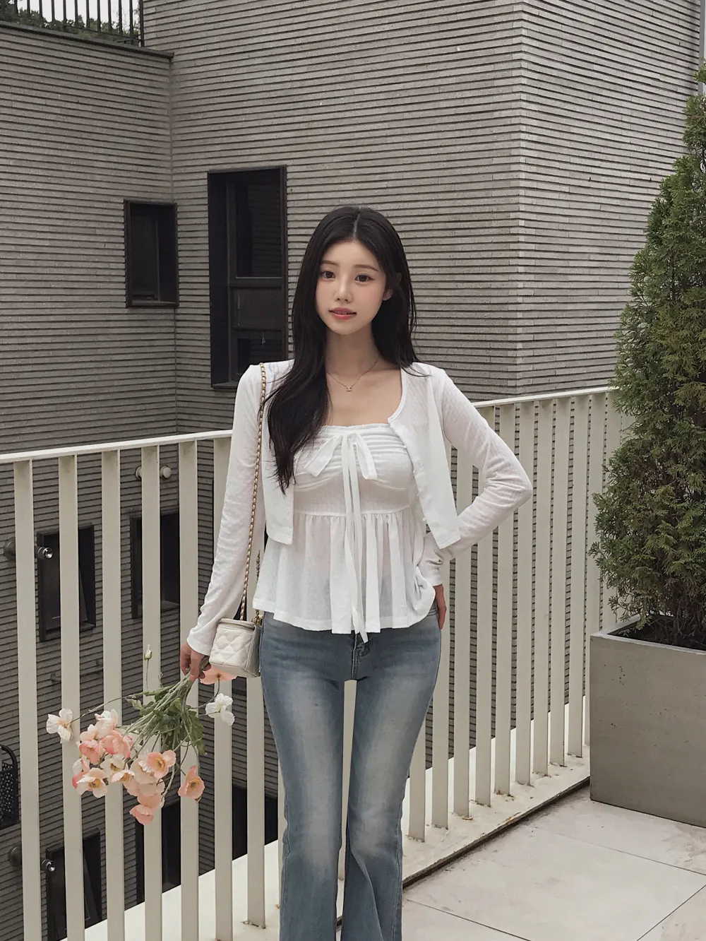 민소매 모델 착용 이미지-S1L84