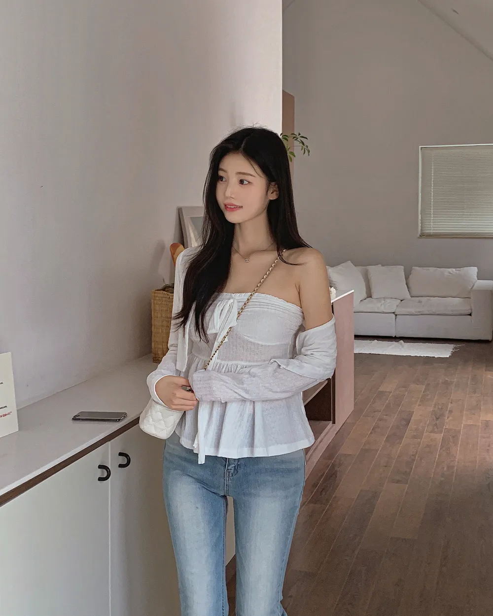 민소매 모델 착용 이미지-S1L104