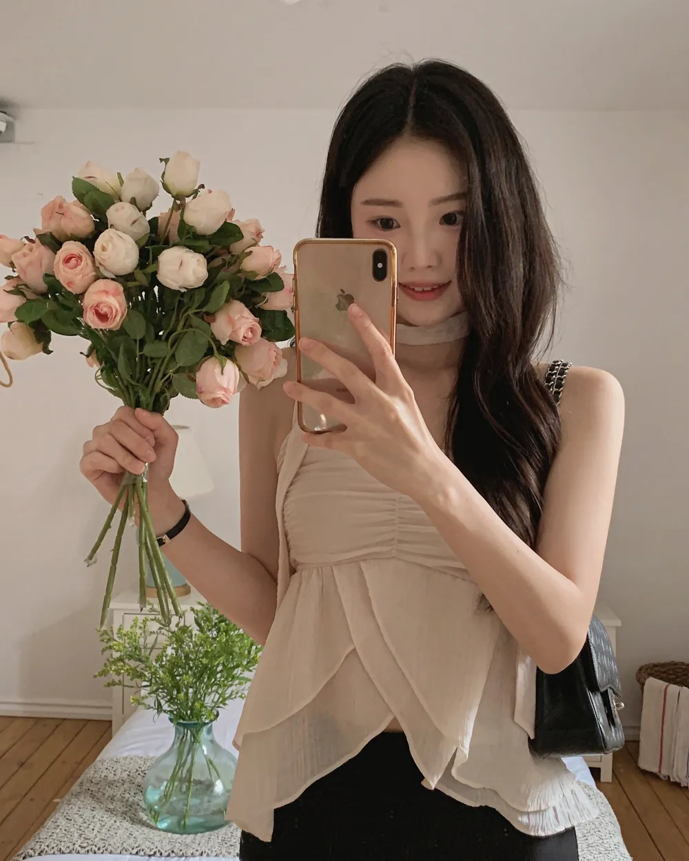 민소매 모델 착용 이미지-S1L40