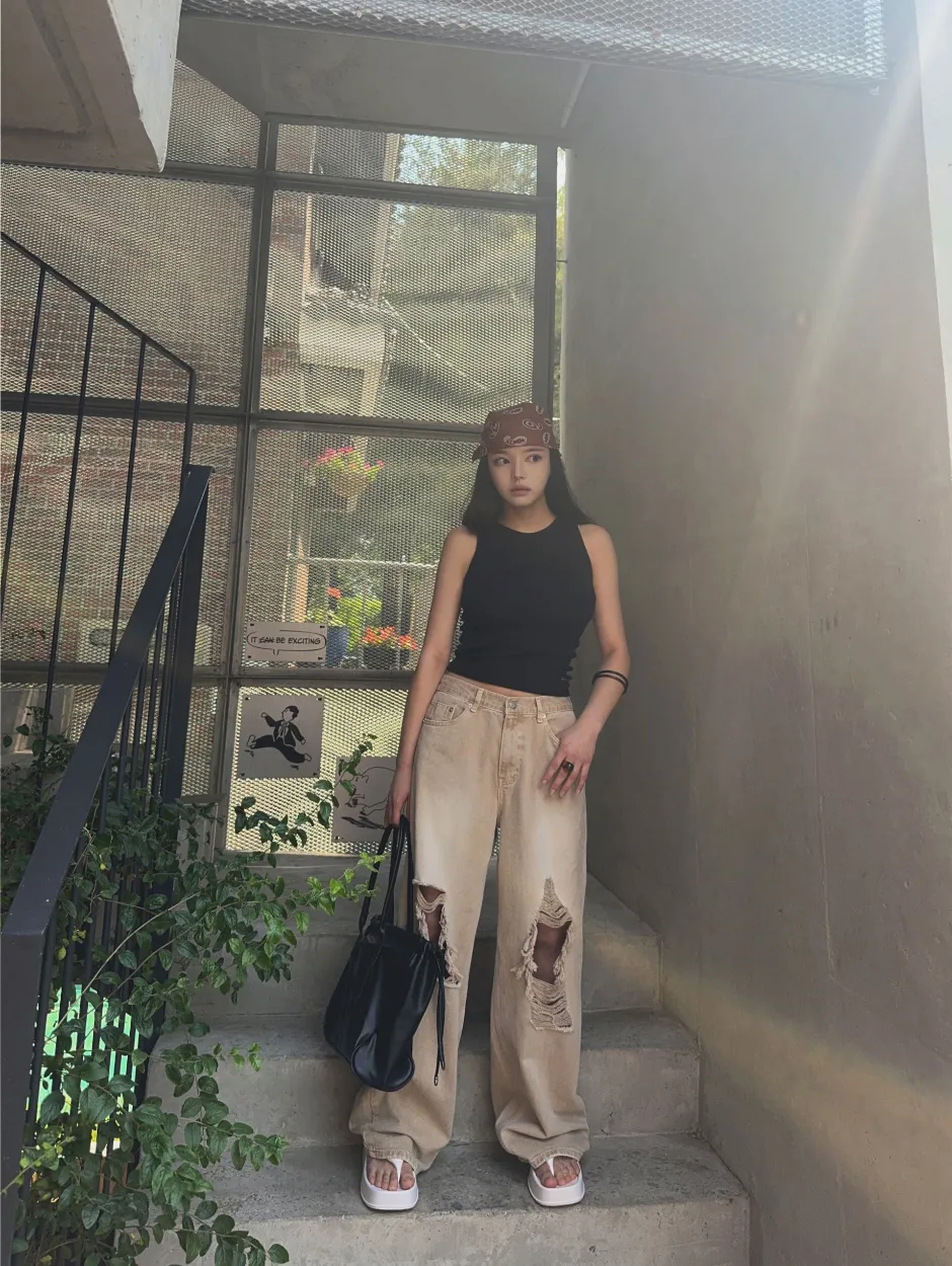 민소매 모델 착용 이미지-S1L16
