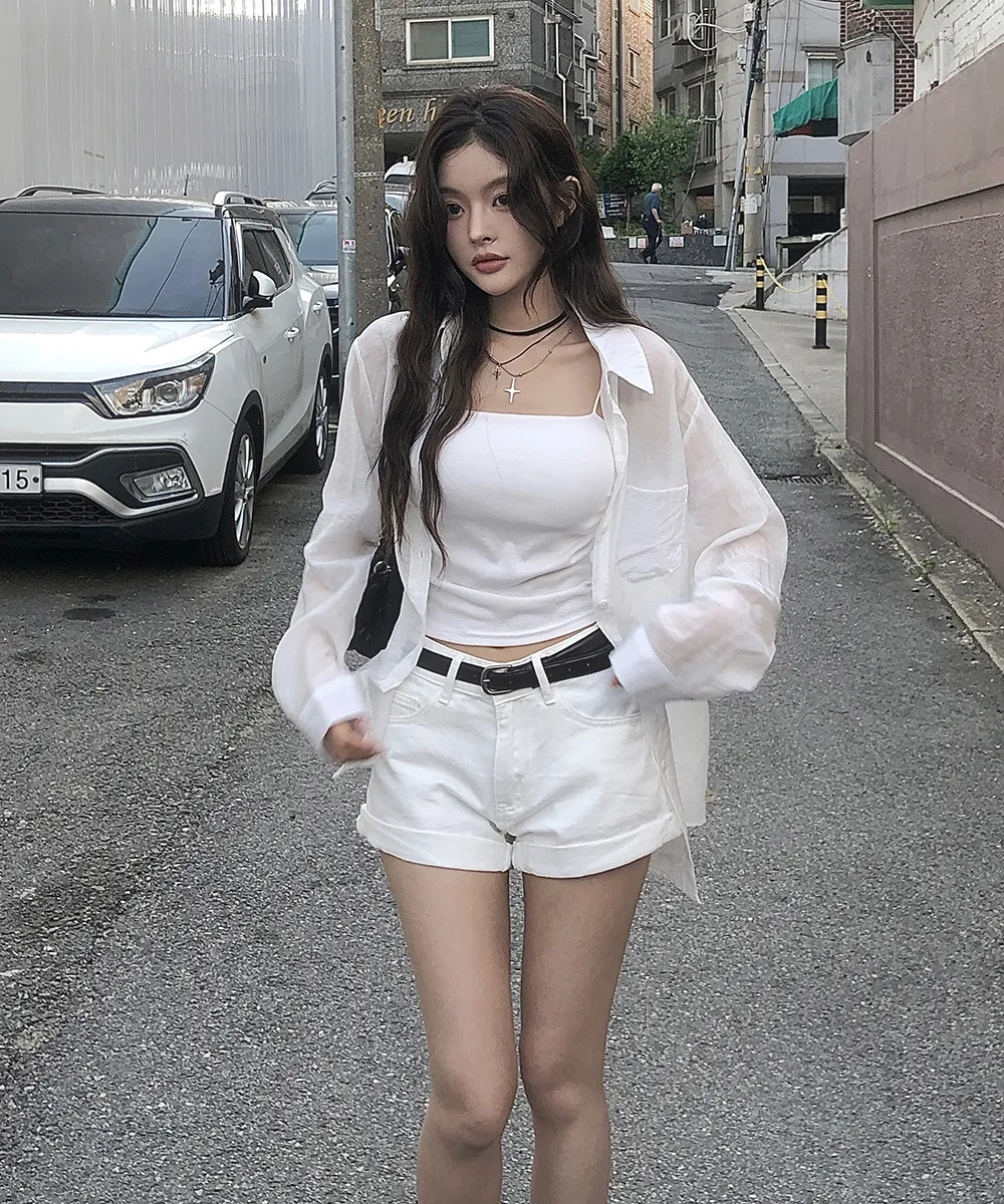 반바지 모델 착용 이미지-S2L56