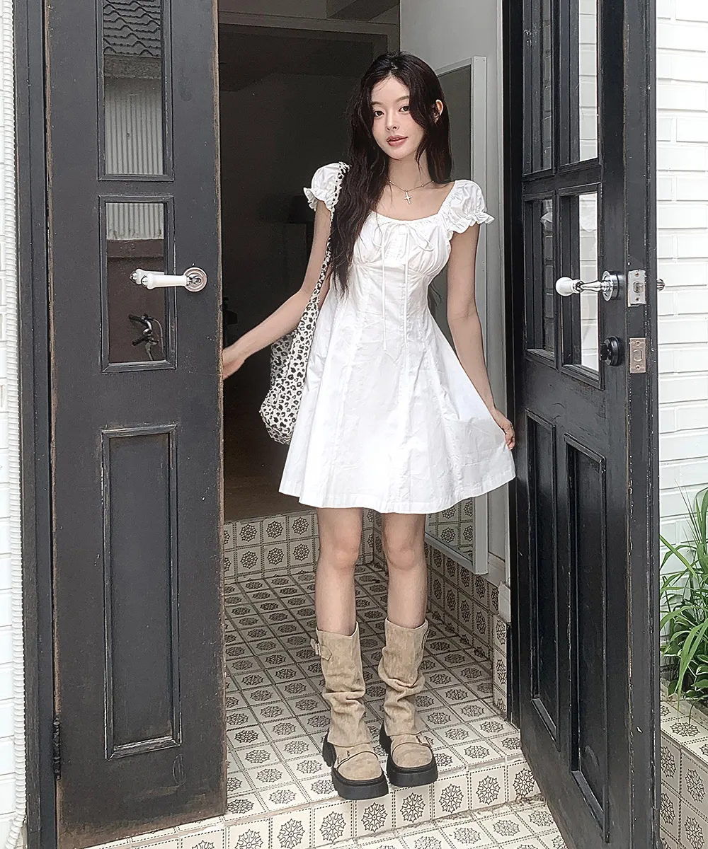드레스 모델 착용 이미지-S2L15