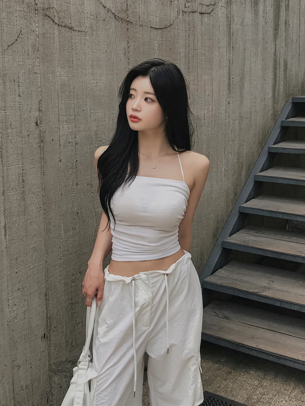 바지 모델 착용 이미지-S1L96