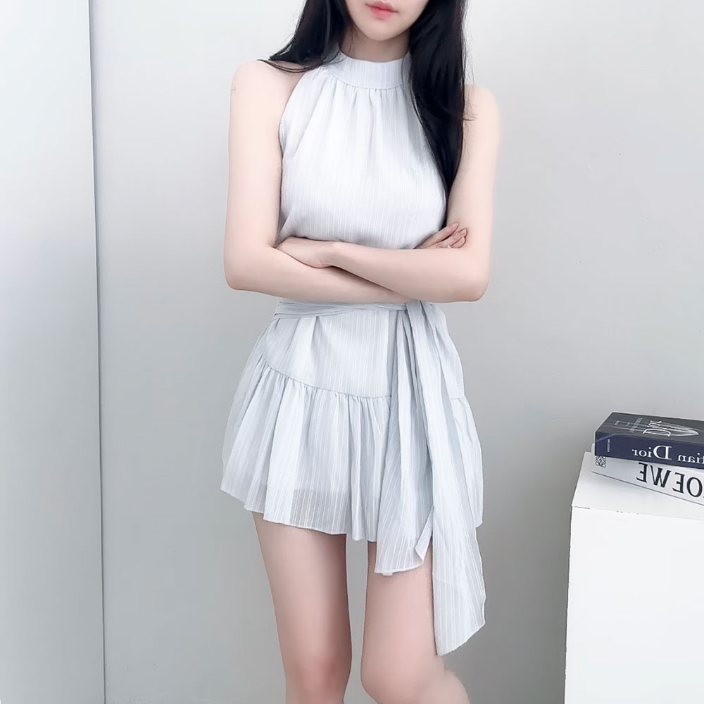 ジップアップストラップホルターネックフリルワンピース