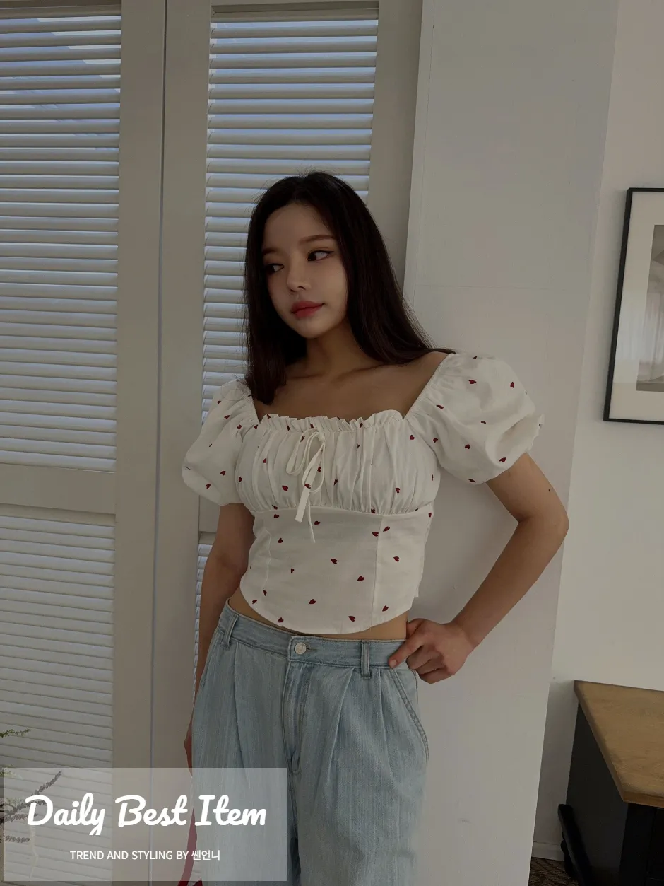 블라우스 모델 착용 이미지-S1L6