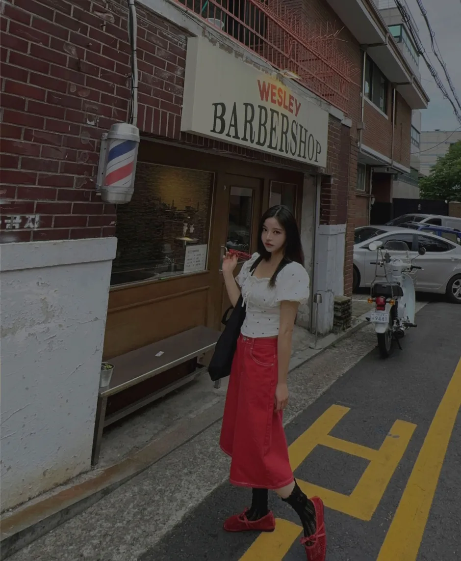 블라우스 모델 착용 이미지-S1L28