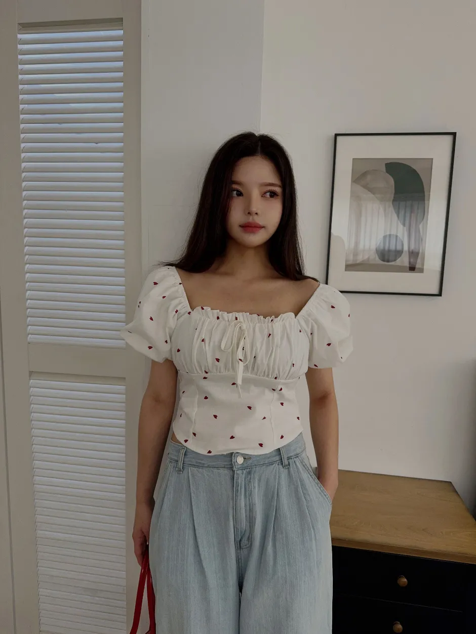 블라우스 모델 착용 이미지-S1L17