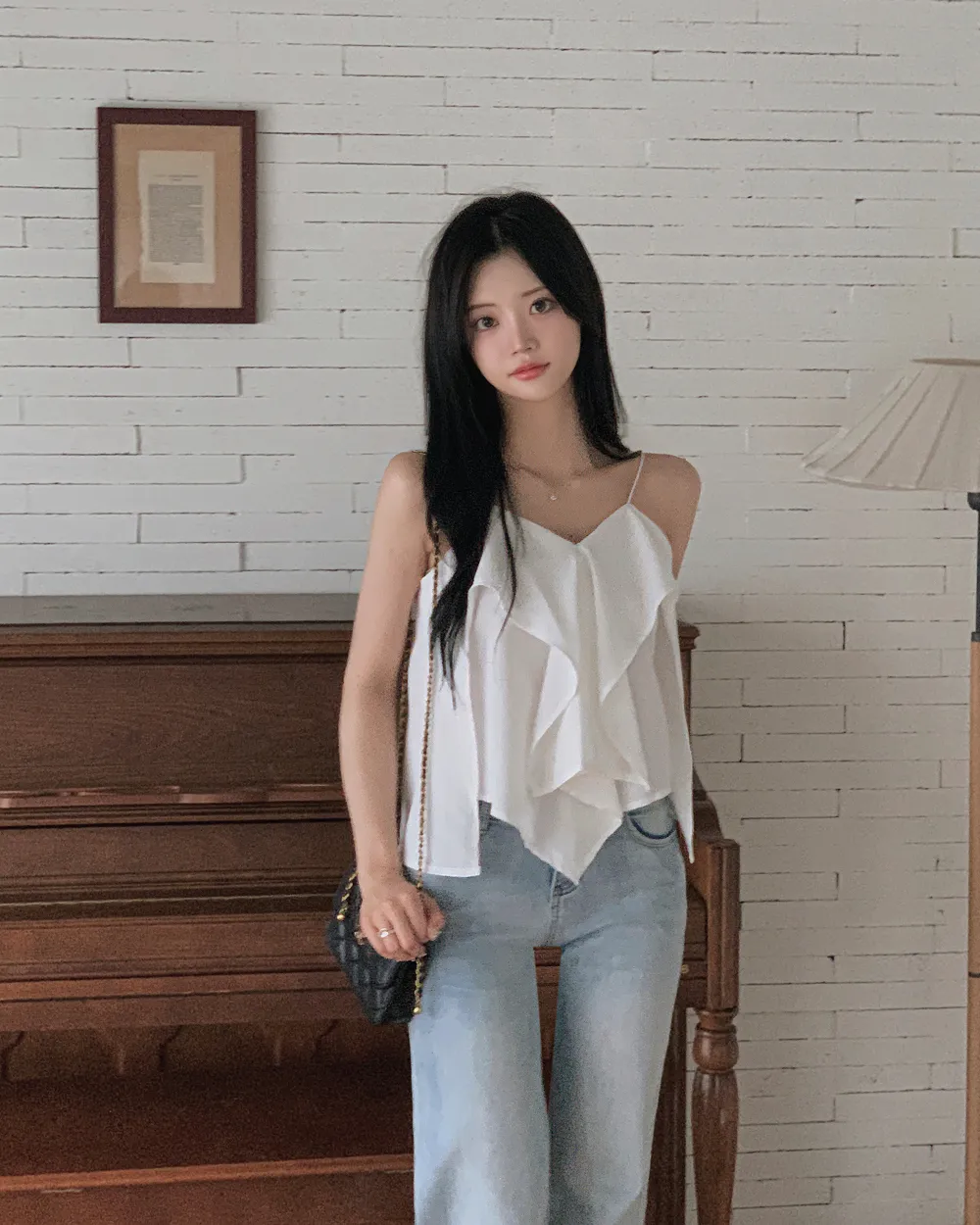 민소매 모델 착용 이미지-S1L56