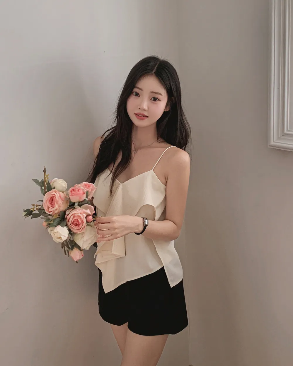 민소매 모델 착용 이미지-S1L42