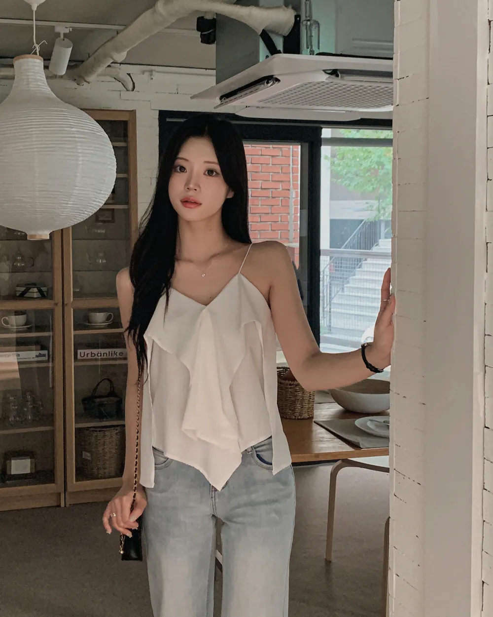 민소매 모델 착용 이미지-S1L66