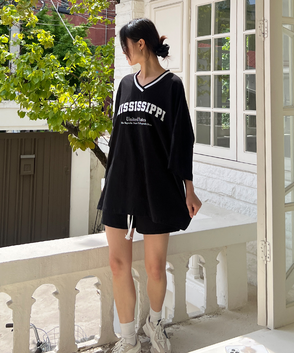 Vネックゴムオーバーサイズ半袖セットアップTシャツショートパンツ