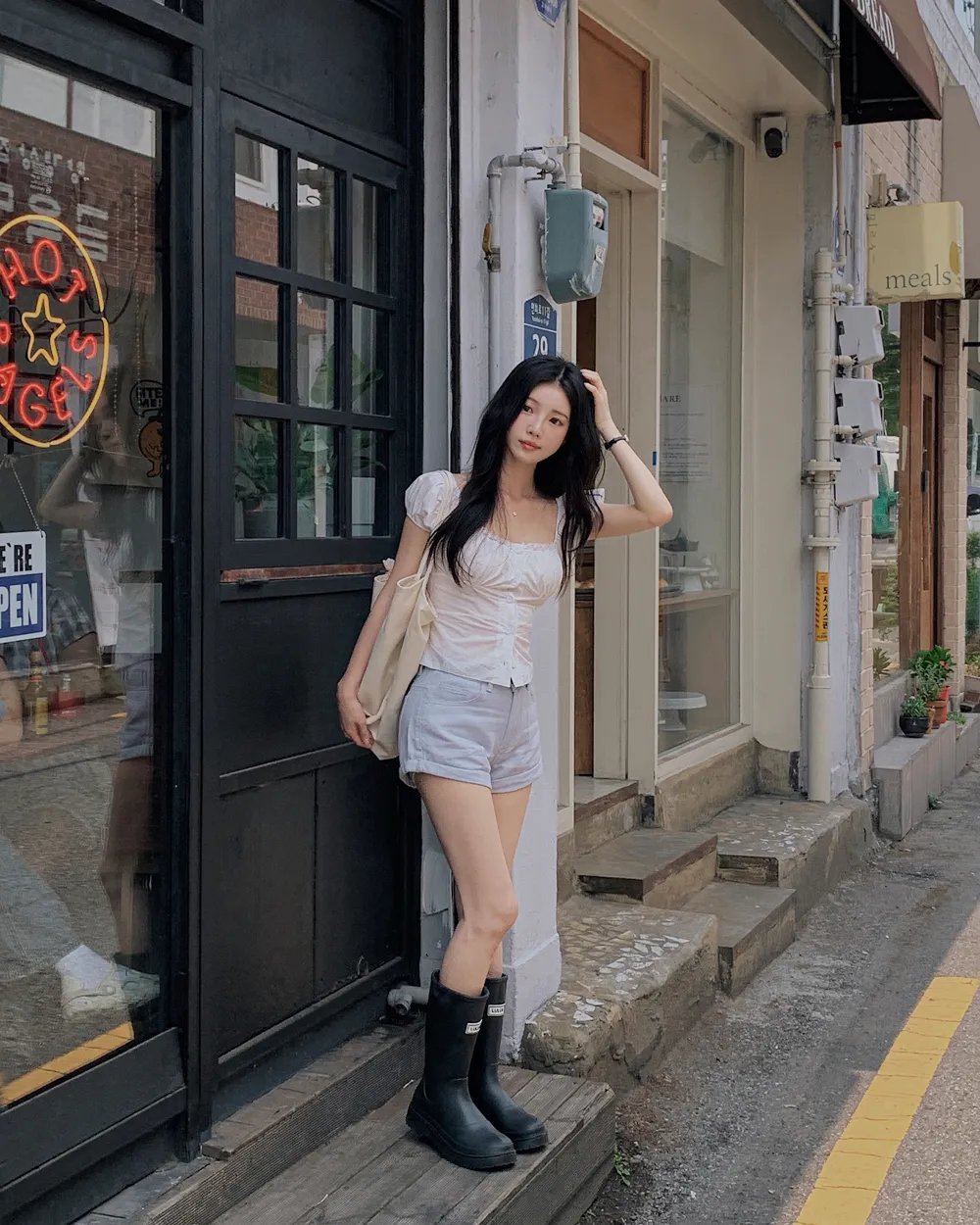 반바지 모델 착용 이미지-S1L64