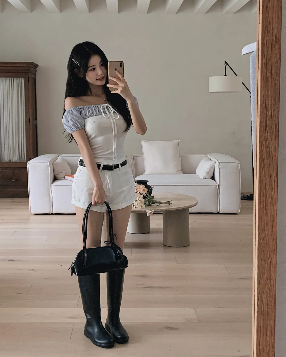반바지 모델 착용 이미지-S1L110