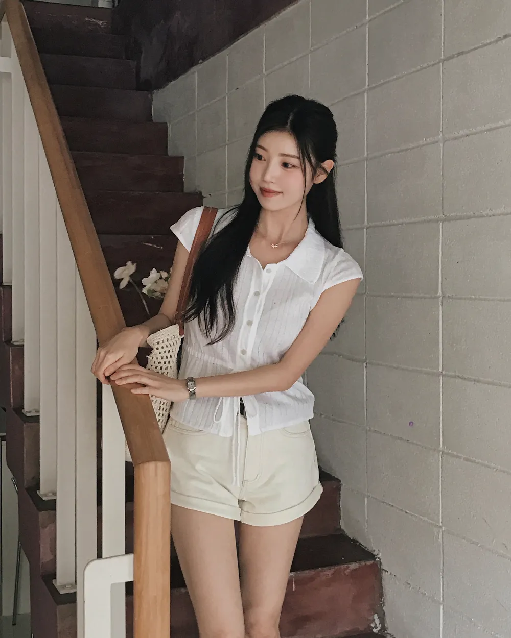 반바지 모델 착용 이미지-S1L53