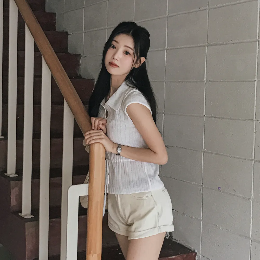 반바지 모델 착용 이미지-S1L55