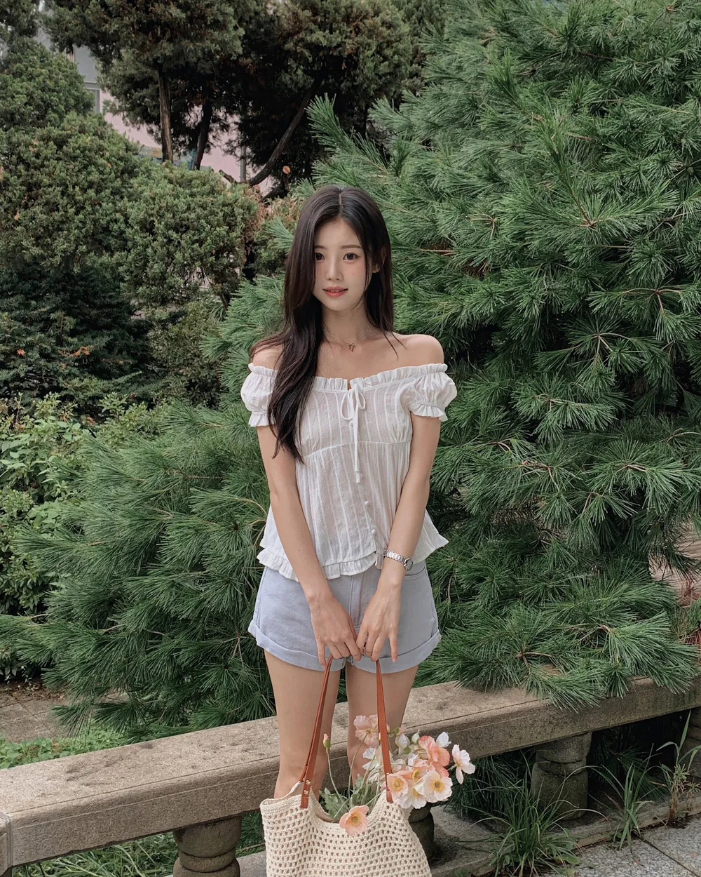 반바지 모델 착용 이미지-S1L98