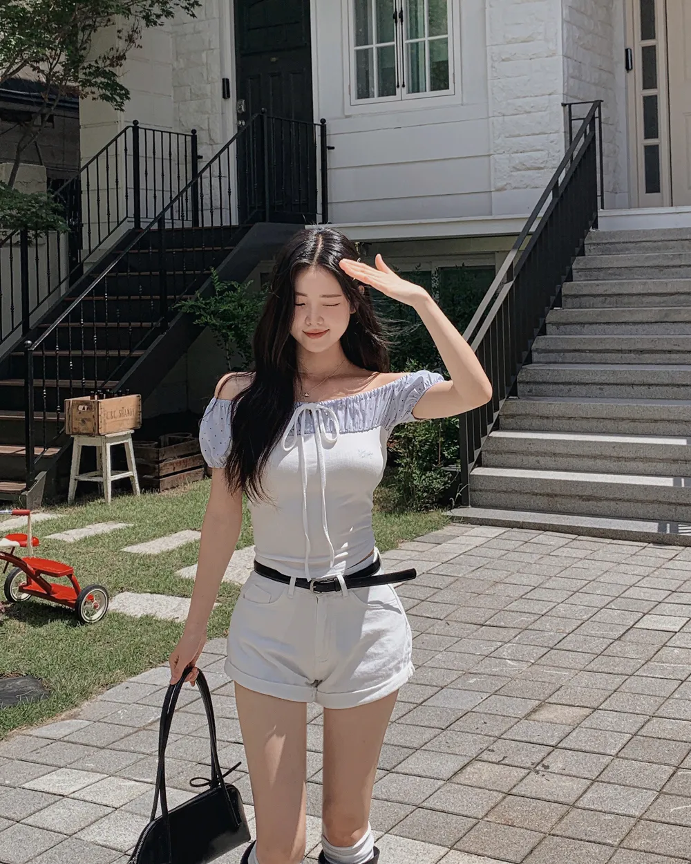 반바지 모델 착용 이미지-S1L115