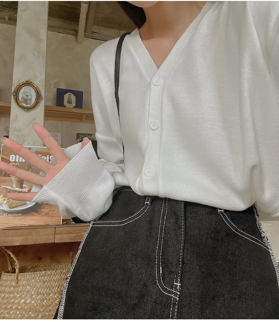 RIRINCO Ⅴネックルーズフィットニットカーディガン
