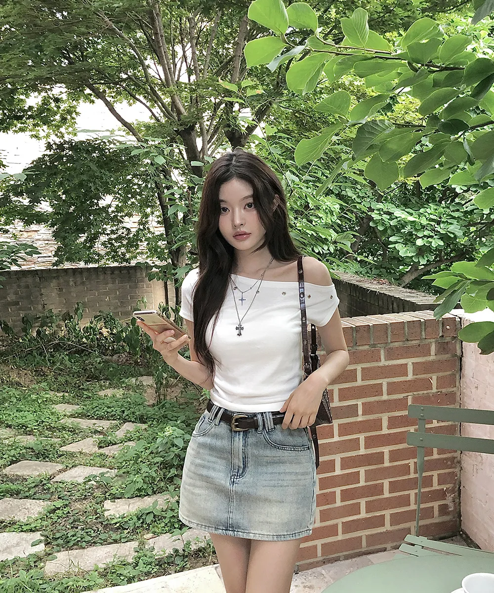 미니 스커트 모델 착용 이미지-S2L57