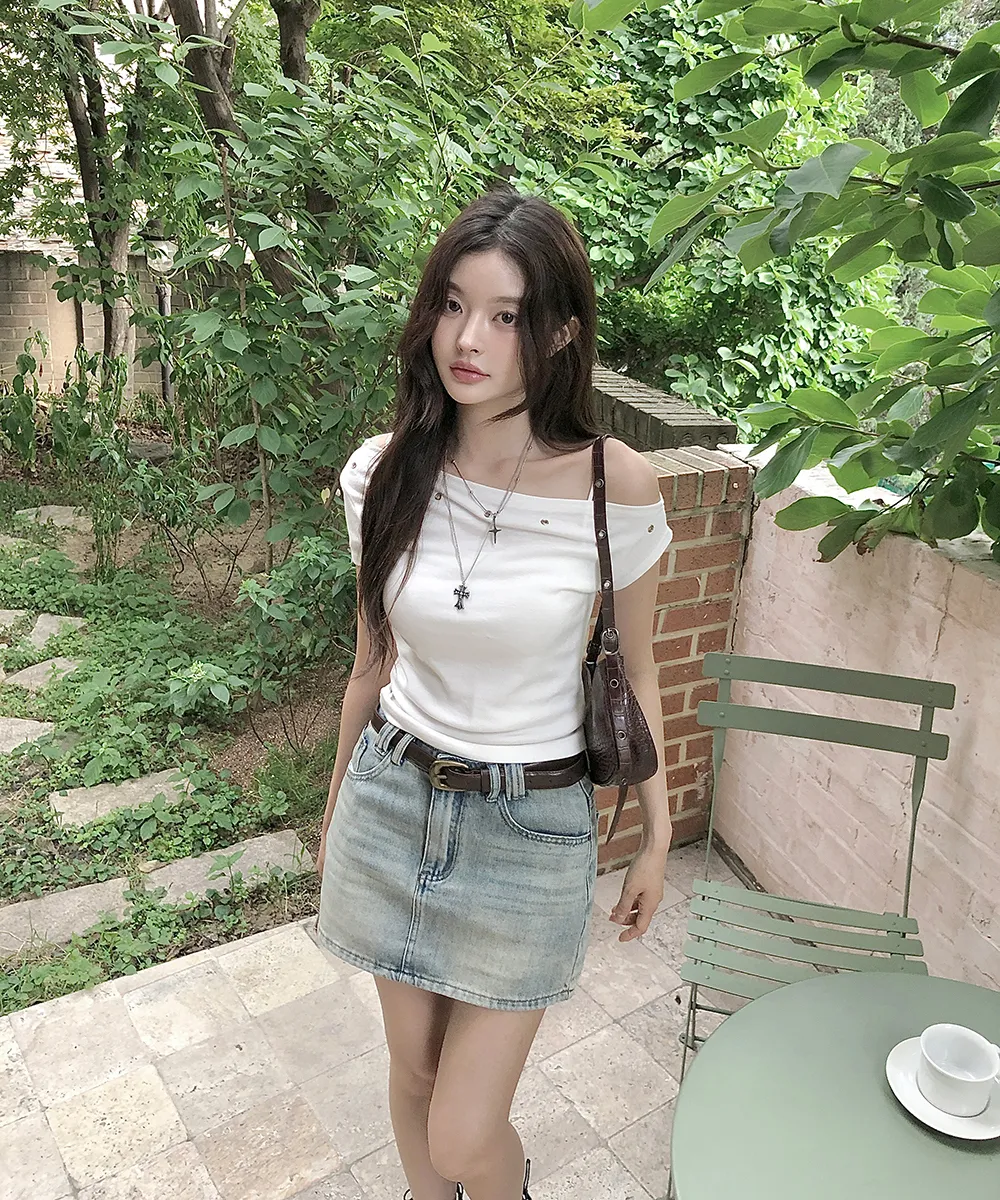 미니 스커트 모델 착용 이미지-S2L48
