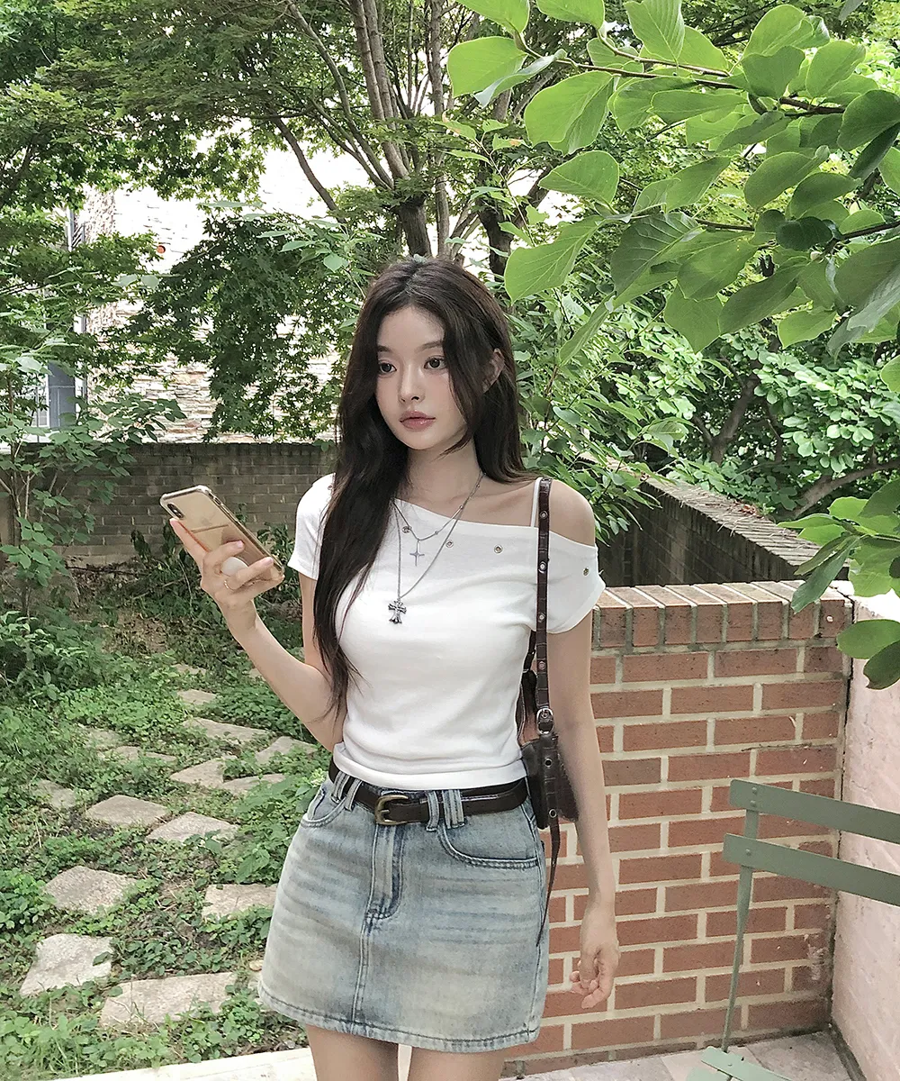 미니 스커트 모델 착용 이미지-S2L56
