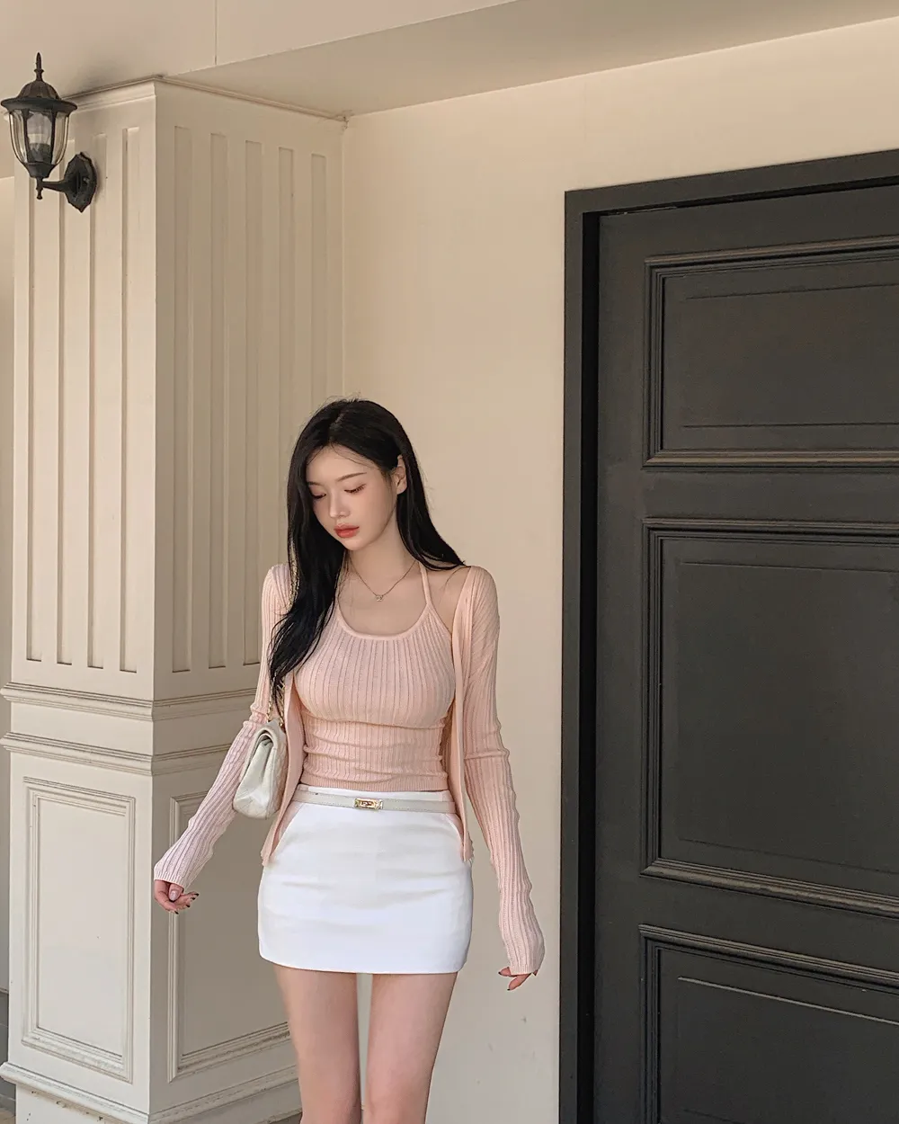 긴팔 티셔츠 모델 착용 이미지-S1L37