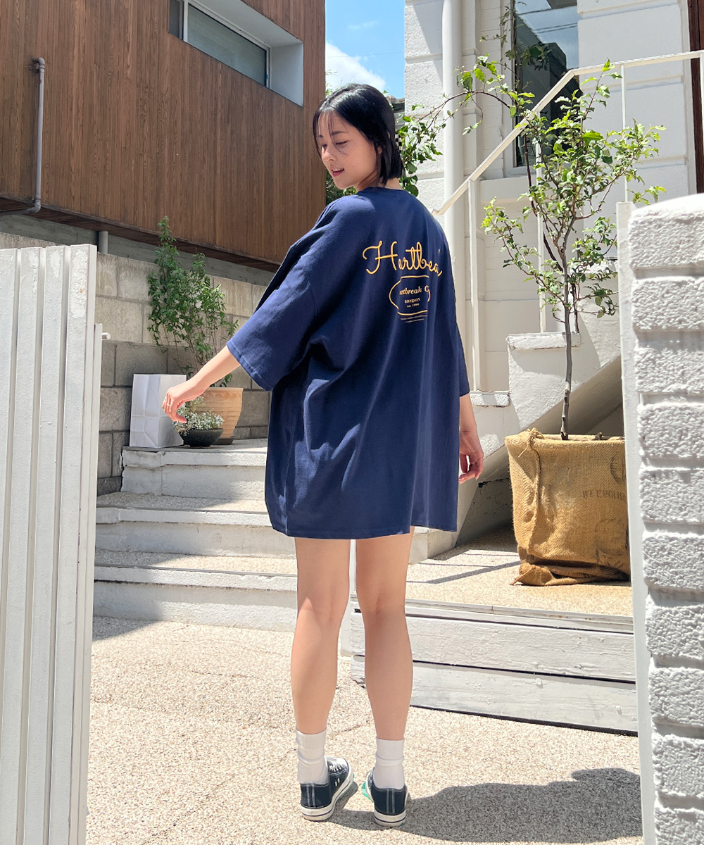 ボクシーロング半袖レタリングTシャツ | レディースファッション通販