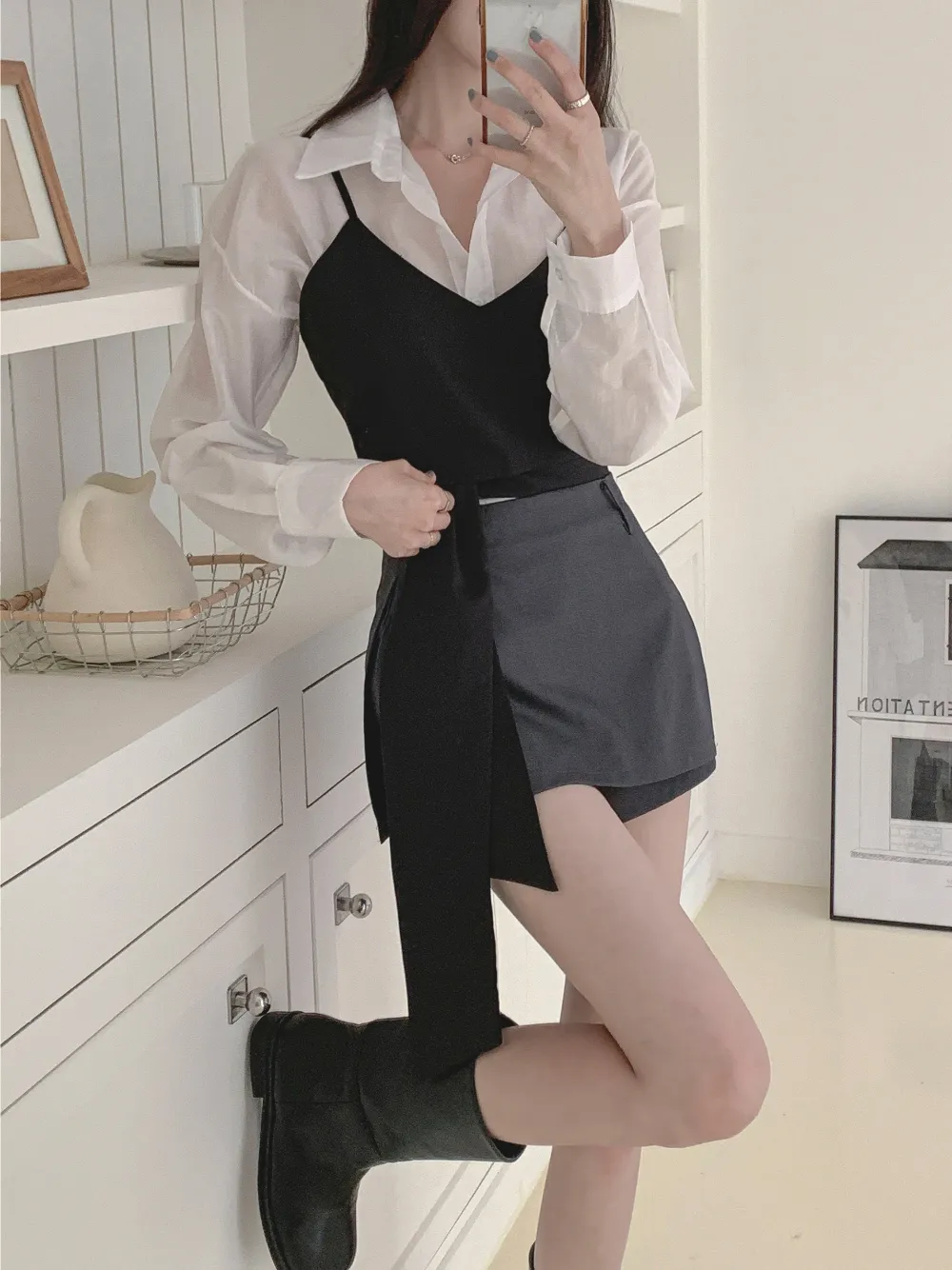 드레스 모델 착용 이미지-S2L7