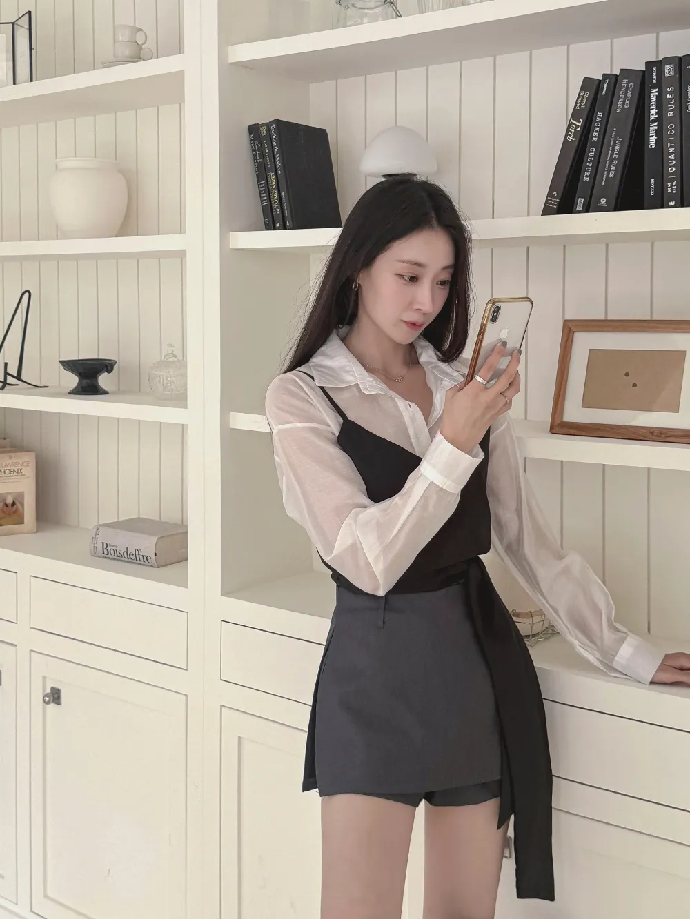 드레스 모델 착용 이미지-S2L11