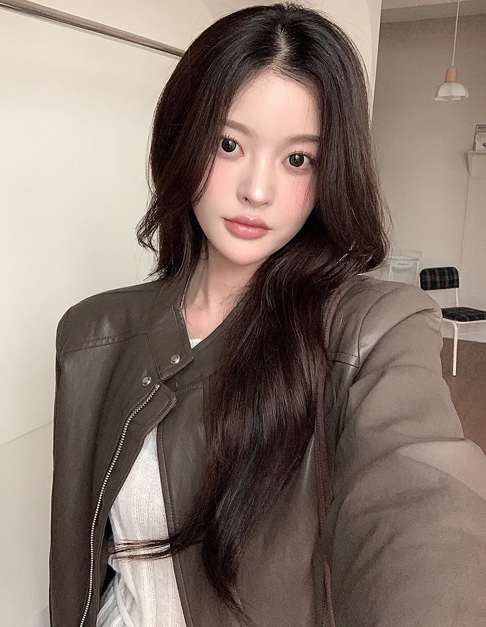 재킷 모델 착용 이미지-S2L25