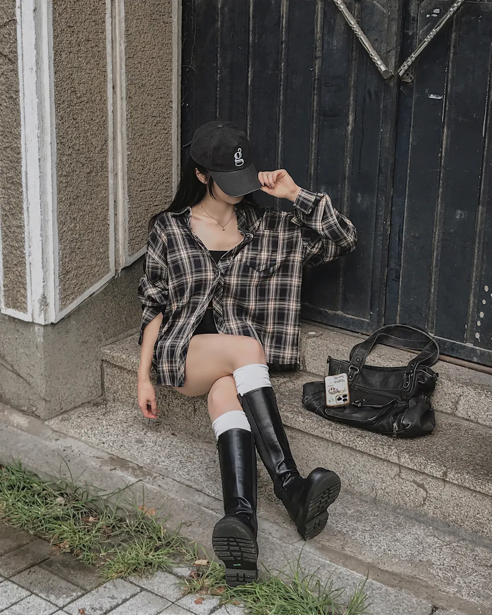 반바지 모델 착용 이미지-S1L67