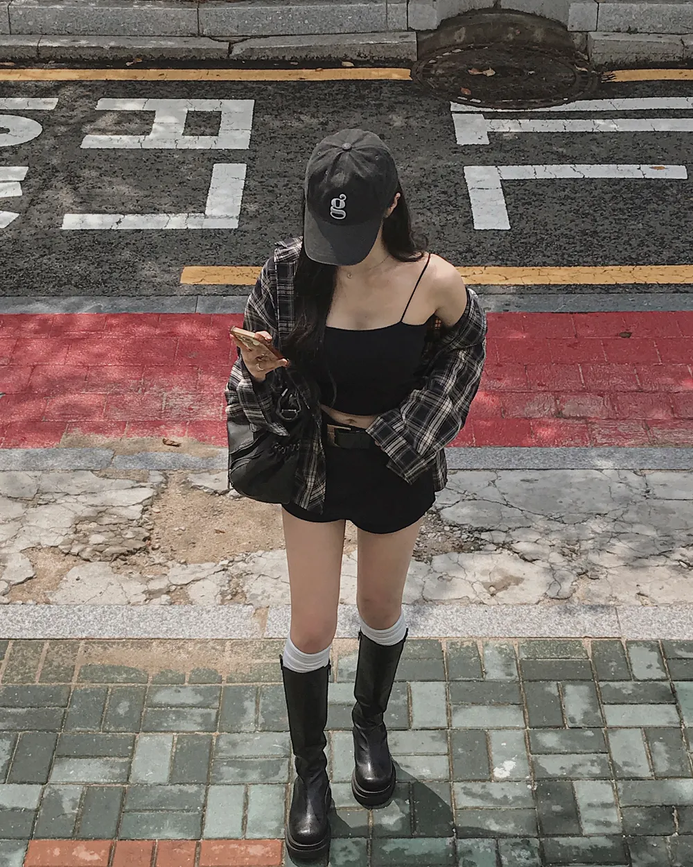 반바지 모델 착용 이미지-S1L46