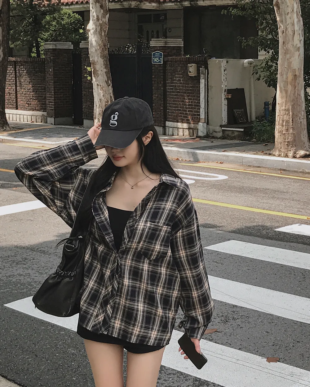 반바지 모델 착용 이미지-S1L98