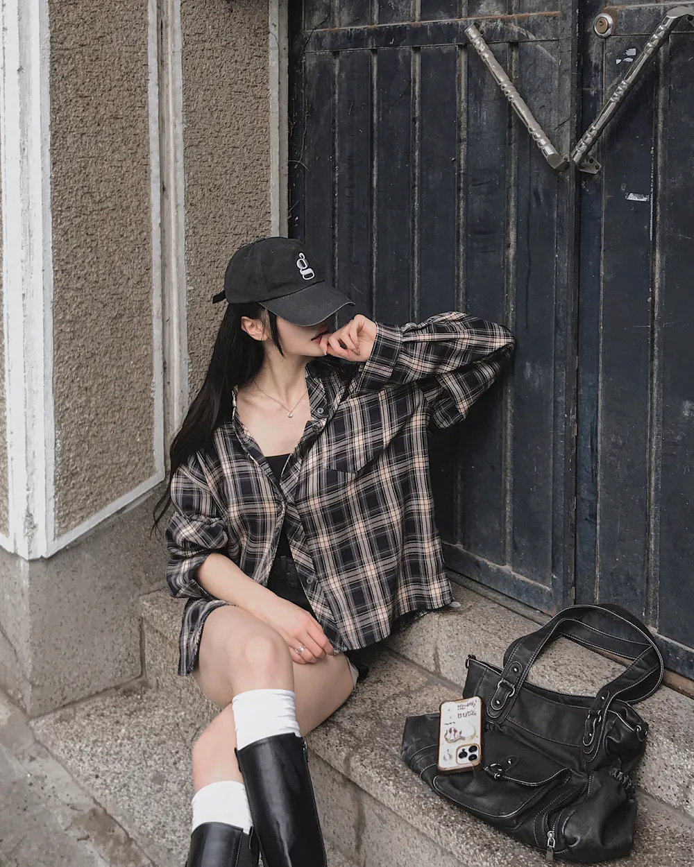 반바지 모델 착용 이미지-S1L69