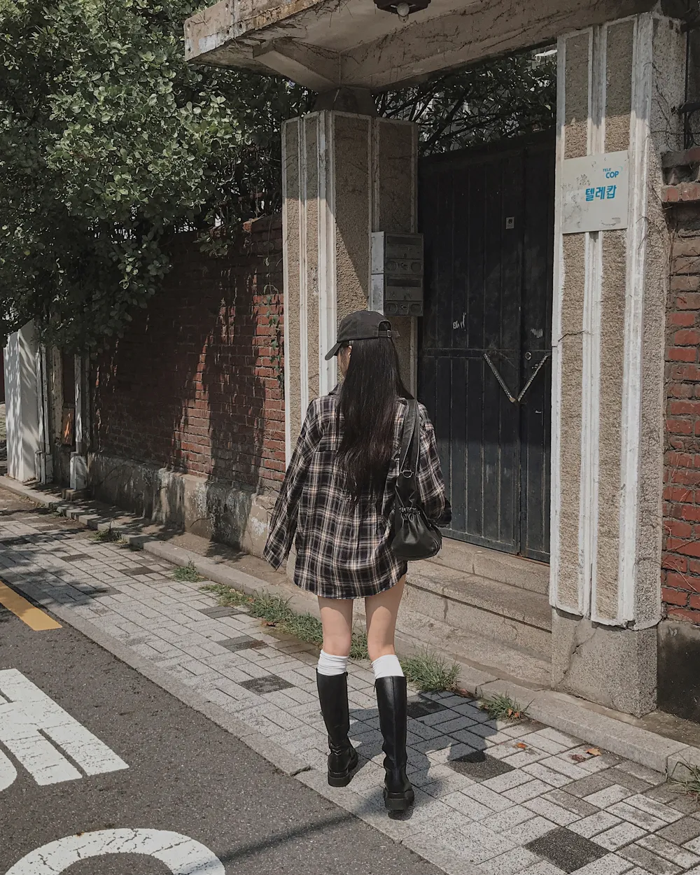 반바지 모델 착용 이미지-S1L85