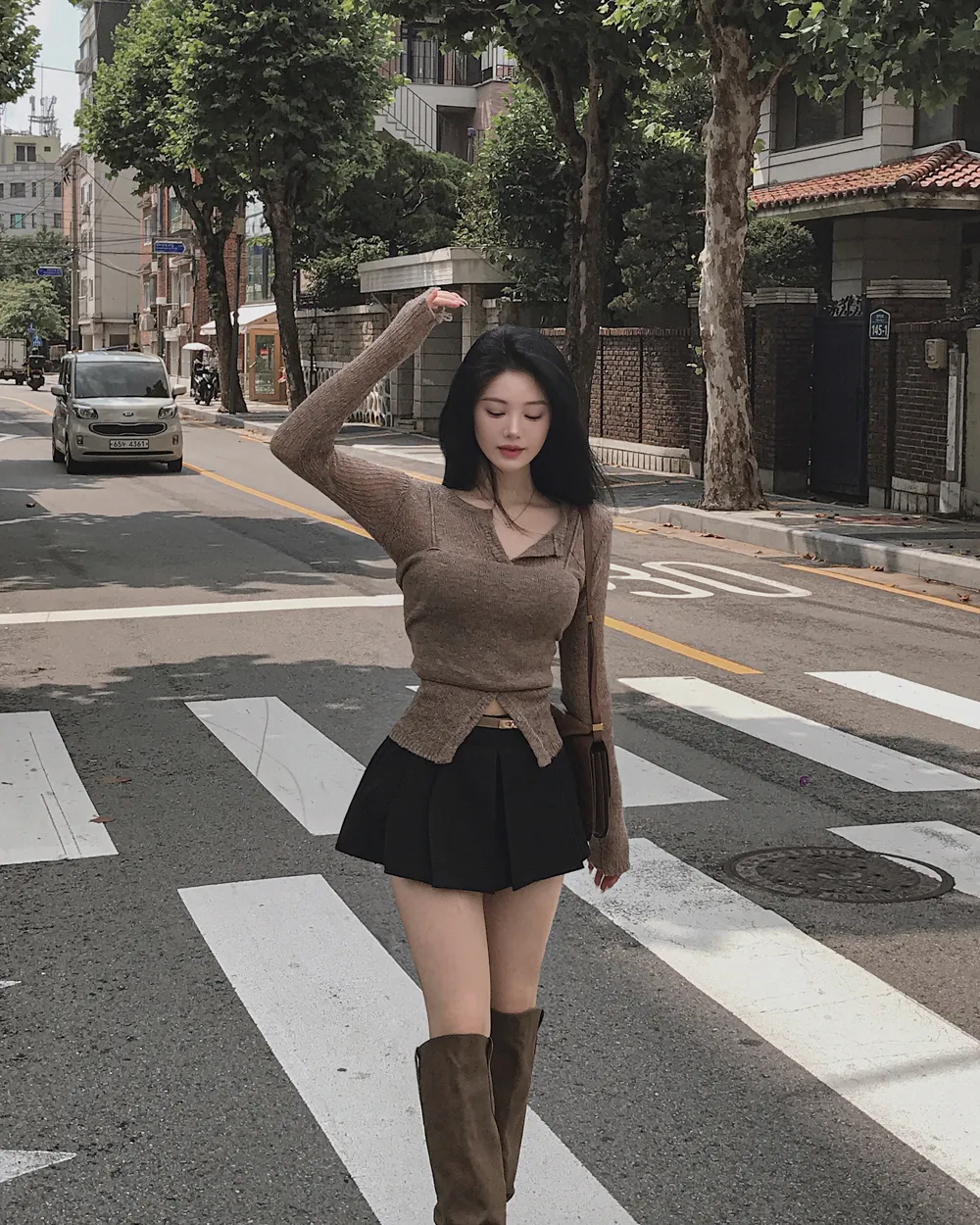 반바지 모델 착용 이미지-S1L72