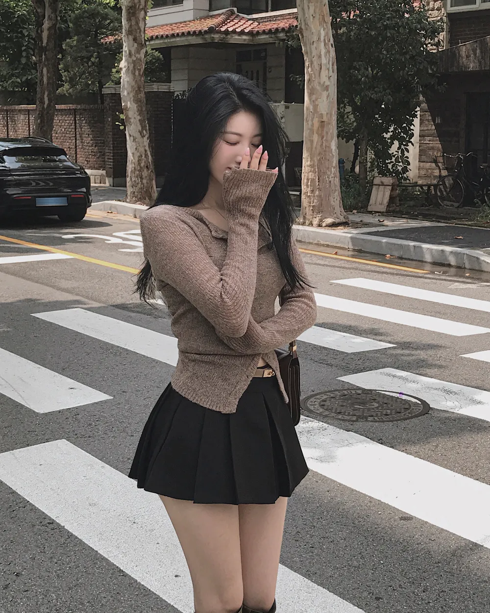 반바지 모델 착용 이미지-S1L75